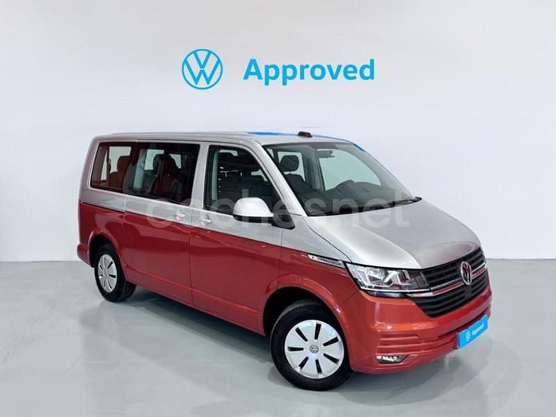 Gris / plata Usado 2023 VW Caravelle Monovolumen | 35.900 € (Un poco caro) - Imagen 1/4