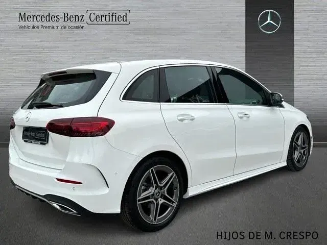 Usado Mercedes B200 150 CV (110 kW) 2025 Blanco polar Utilitario