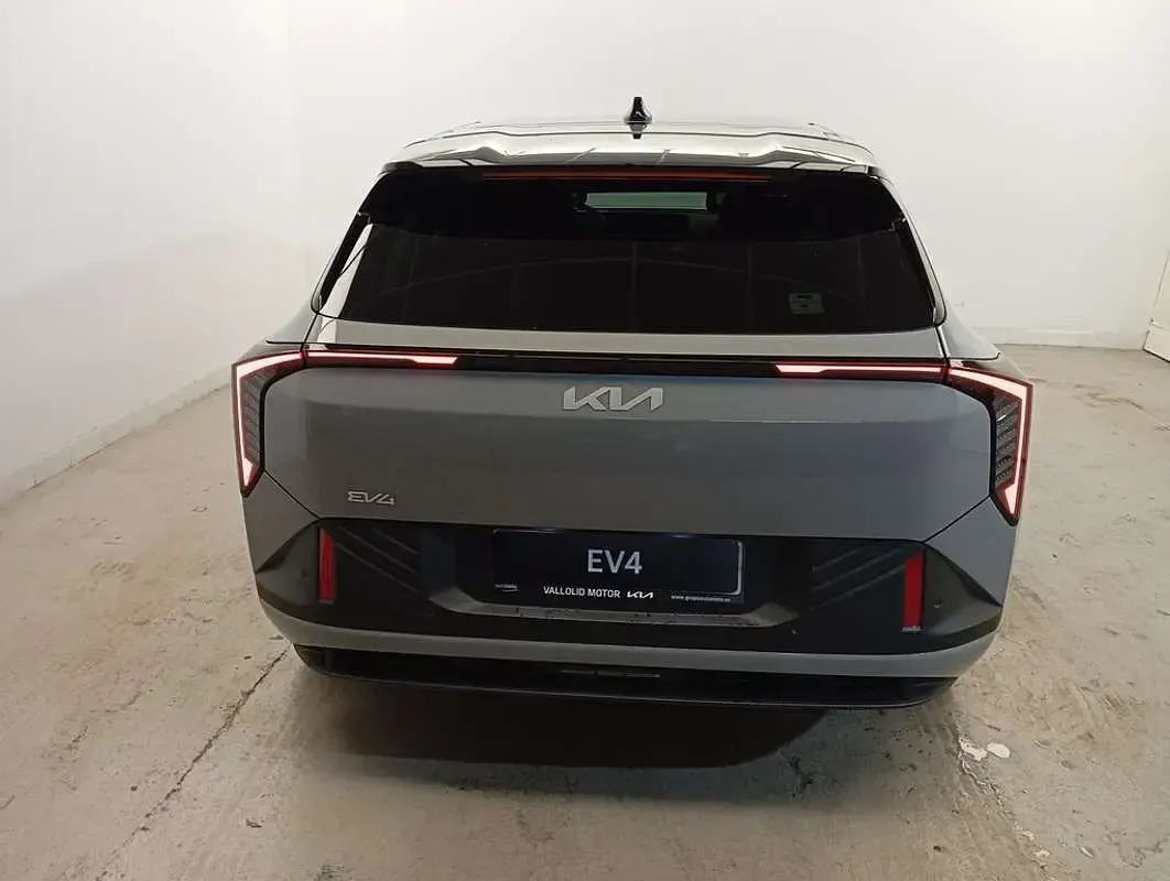 Usado Kia EV4 Launch Edition 150 kW (204 CV) 2025 Gris Utilitario