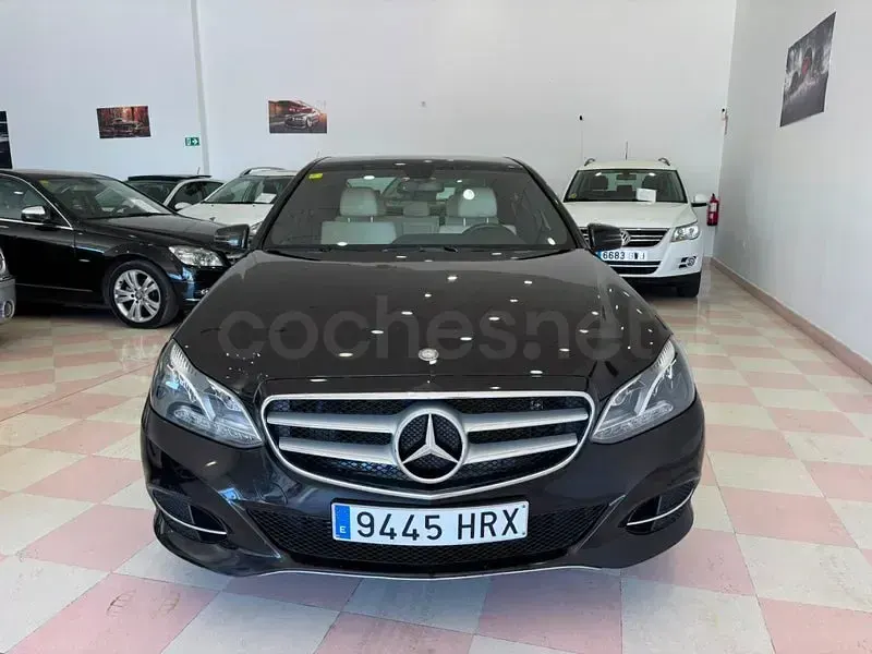 Usado Mercedes E220 Avantgarde 170 CV (125 kW) 2013 Negro Berlina