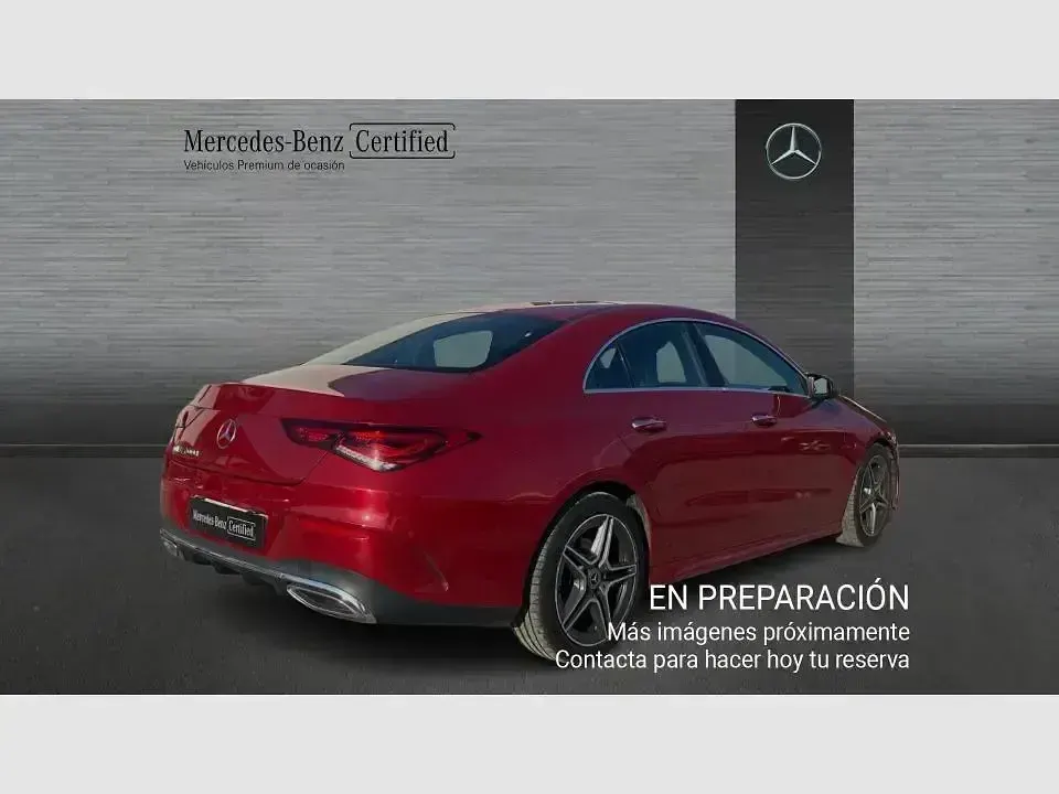 Usado Mercedes CLA200 150 CV (110 kW) 2023 Rojo Berlina