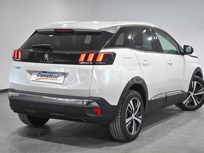 Usado Peugeot 3008 Allure 131 CV (96 kW) 2020 Blanco SUV