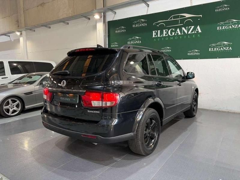 Usado Ssangyong (KGM) Kyron Limited 165 CV (121 kW) 2010 Negro SUV