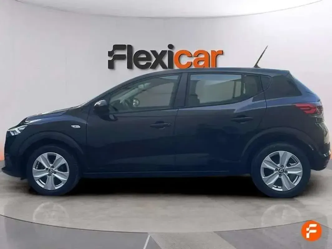 Usado Dacia Sandero Comfort 101 CV (74 kW) 2022 Negro Utilitario