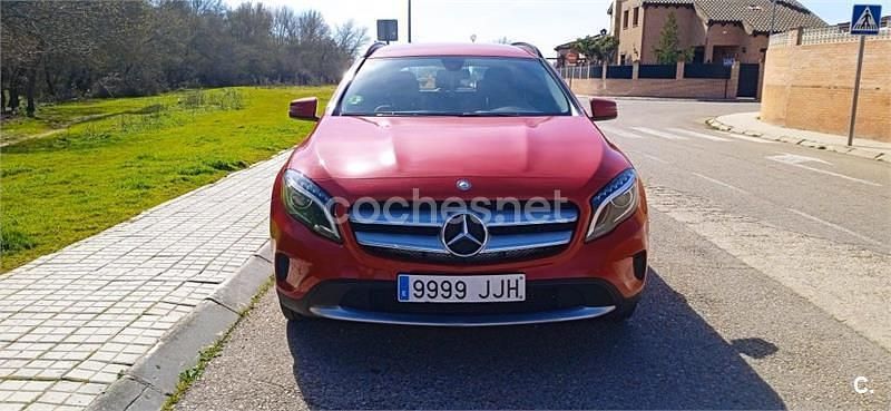 Usado Mercedes GLA200 Style 136 CV (100 kW) 2016 Rojo SUV