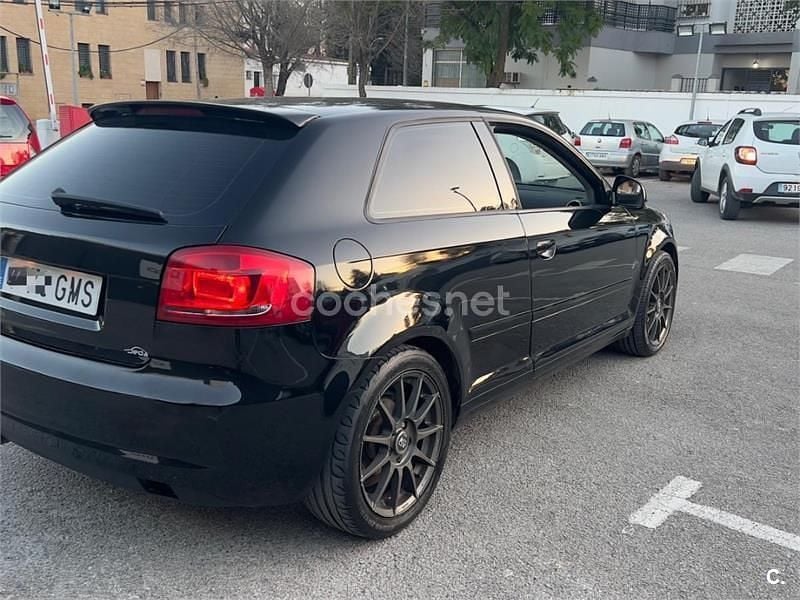 Usado Audi A3 Ambition 105 CV (77 kW) 2009 Negro Utilitario