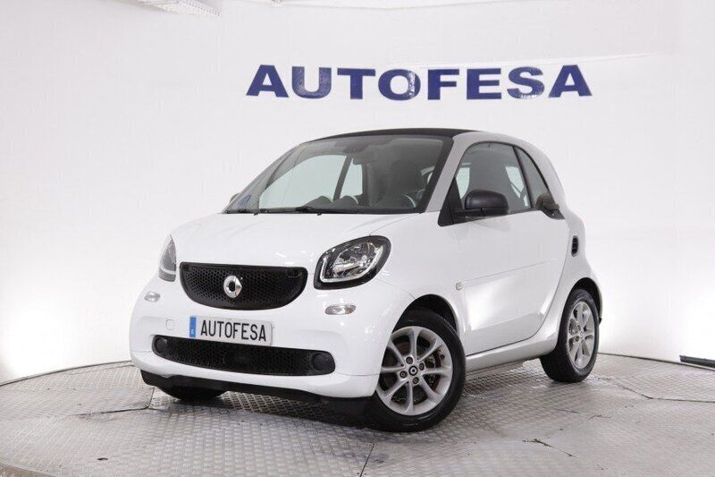Blanco Usado 2018 Smart ForTwo Electric Drive Passion Coupe | 10.450 € - Imagen 1/4