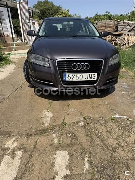 Usado Audi A3 Attraction 105 CV (77 kW) 2011 Negro Utilitario