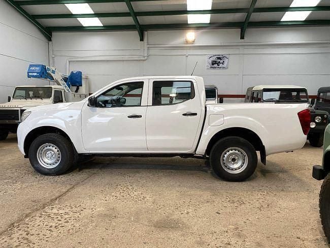 Usado Nissan Navara Visia 161 CV (118 kW) 2018 Blanco Pickup/Camioneta