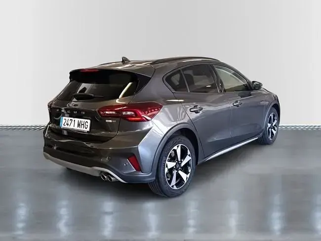 Usado Ford Focus Active 155 CV (114 kW) 2023 Gris magnetic (metalizado) Berlina