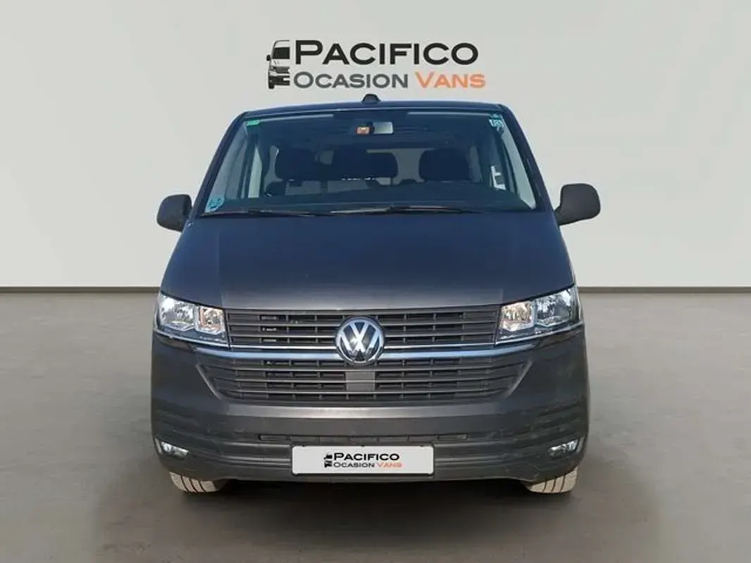 Usado VW Caravelle 150 CV (110 kW) 2021 Gris Van