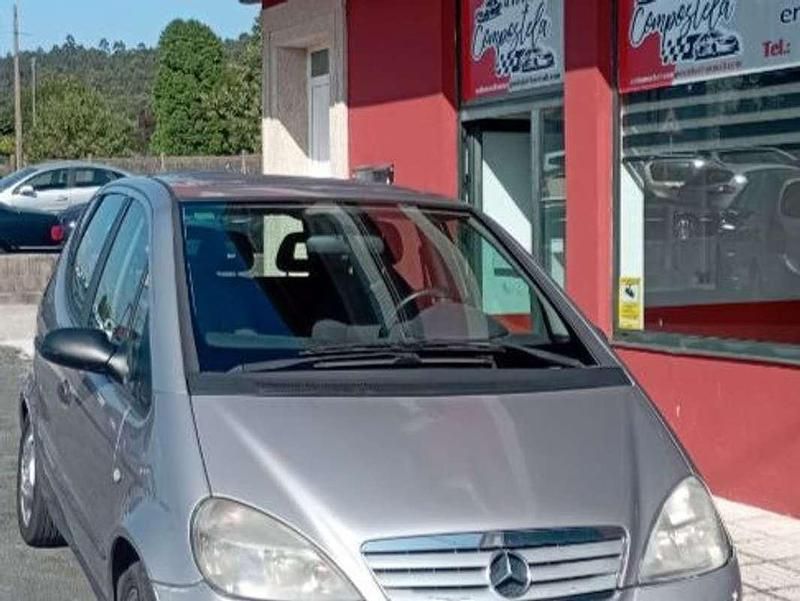 Usado Mercedes A170 95 CV (69 kW) 2004 Gris Utilitario