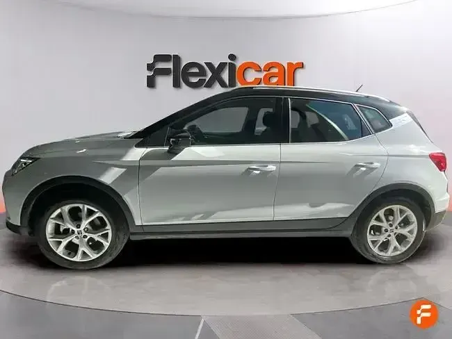 Usado Seat Arona FR 110 CV (80 kW) 2024 Blanco SUV