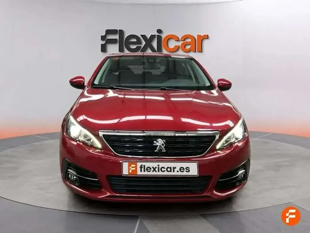 Usado Peugeot 308 Style 131 CV (96 kW) 2019 Rojo Utilitario