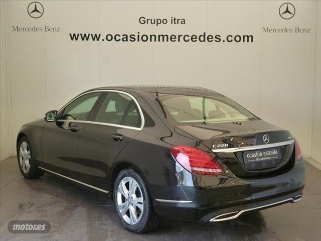 Usado Mercedes C220 170 CV (125 kW) 2014 Negro Berlina