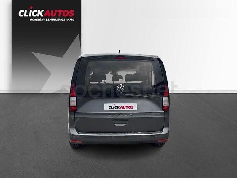 Usado VW Caddy 102 CV (75 kW) 2024 Gris / plata Monovolumen
