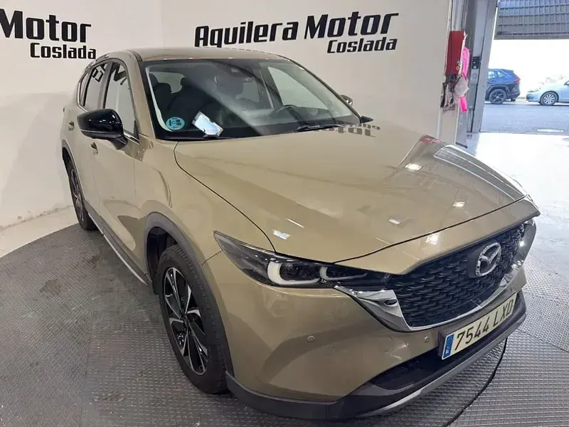 Usado Mazda CX-5 Newground 165 CV (121 kW) 2022 Marrón SUV