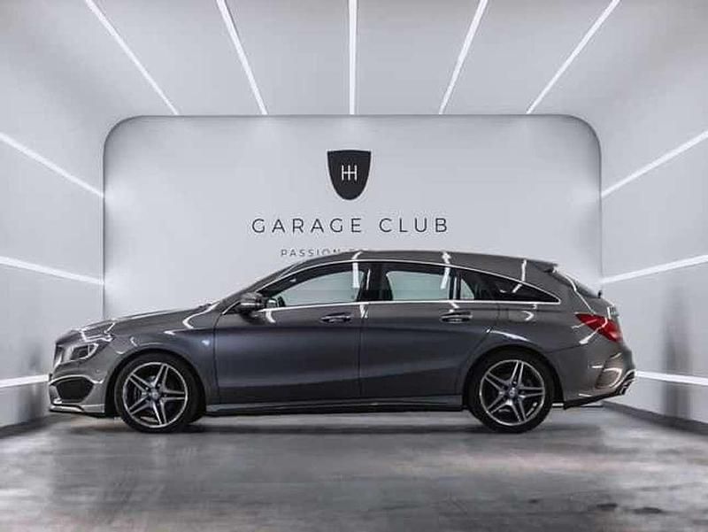 Usado Mercedes CLA200 Shooting Brake 136 CV (100 kW) 2016 Gris Familiar