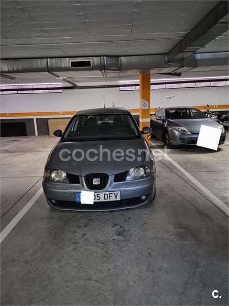 Gris / plata Usado 2005 Seat Ibiza Berlina | 2000 € (Precio justo) - Imagen 1/4