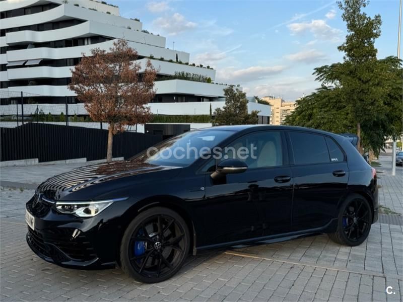 Negro Usado 2021 VW Golf VIII R Berlina | 39.990 € (Precio justo) - Imagen 1/4
