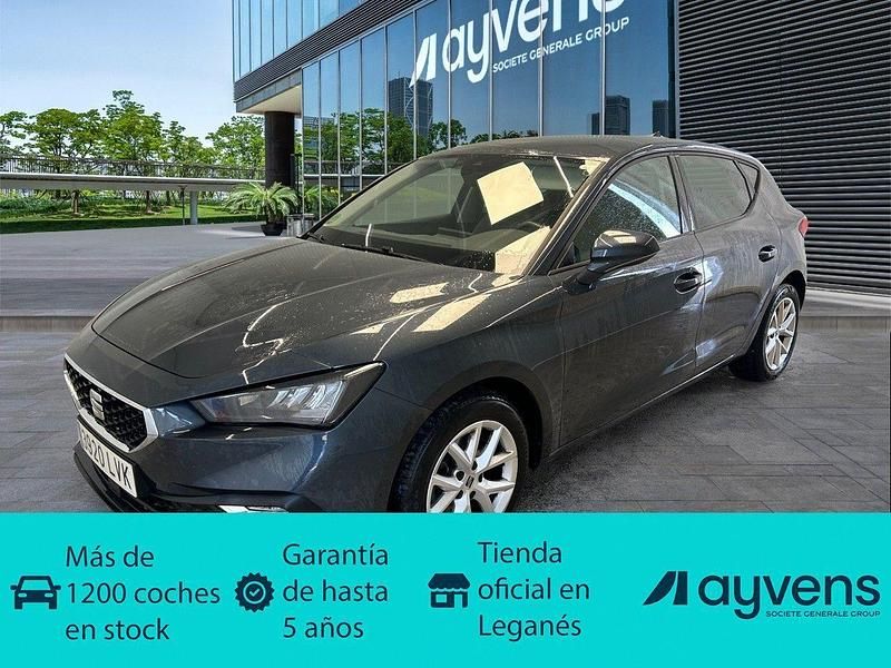 Usado Seat Leon Style 115 CV (84 kW) 2021 Gris Berlina
