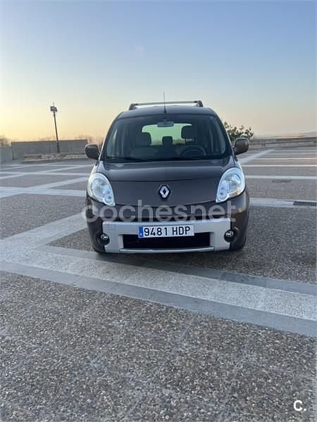 Marrón Usado 2012 Renault Kangoo Expression Monovolumen | 6990 € (Precio justo) - Imagen 1/4