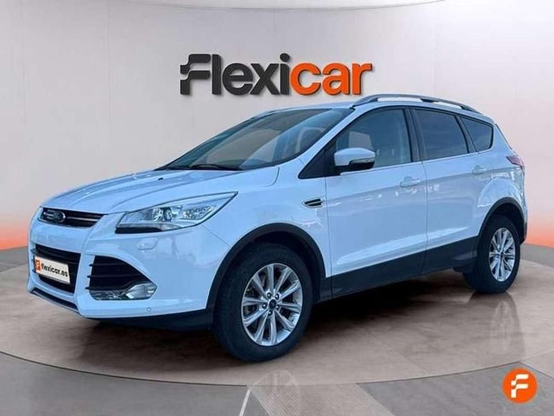 Usado Ford Kuga ST-Line 150 HP (110 kW) 2016 Branco SUV
