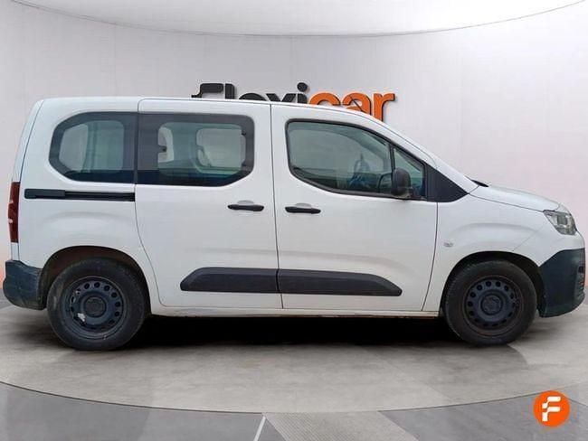 Usado Citroën Berlingo Live 102 CV (75 kW) 2020 Blanco Monovolumen