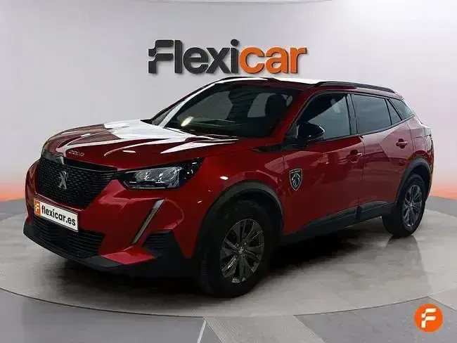 Usado Peugeot 2008 Allure 100 CV (73 kW) 2023 Rojo SUV