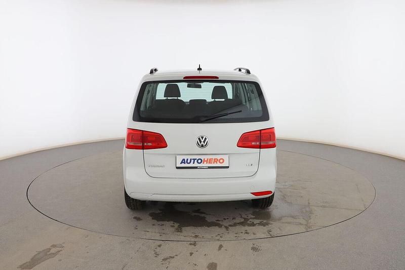 Usado VW Touran Edition 105 CV (77 kW) 2014 Blanco Monovolumen