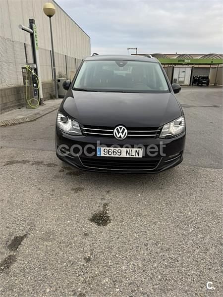 Usado VW Sharan Advance 177 CV (130 kW) 2015 Negro Monovolumen