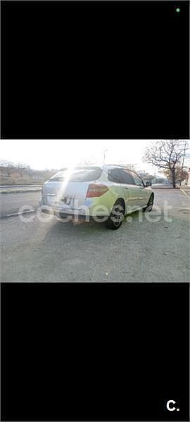 Usado Renault Laguna III Dynamique 110 CV (80 kW) 2013 Gris / plata Familiar
