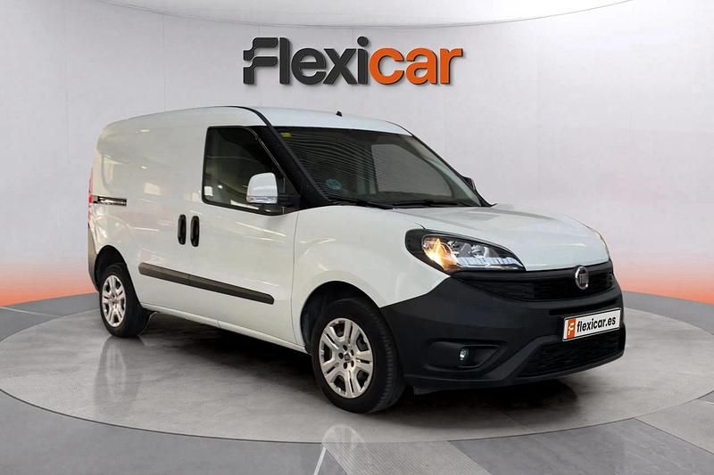 Blanco Usado 2019 Fiat Doblò Monovolumen | 8890 € (Buen precio) - Imagen 1/4