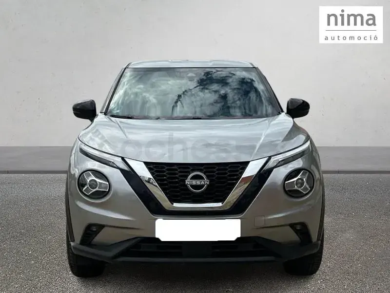 Usado Nissan Juke N-Connecta 114 HP (83 kW) 2024 Cinzento SUV