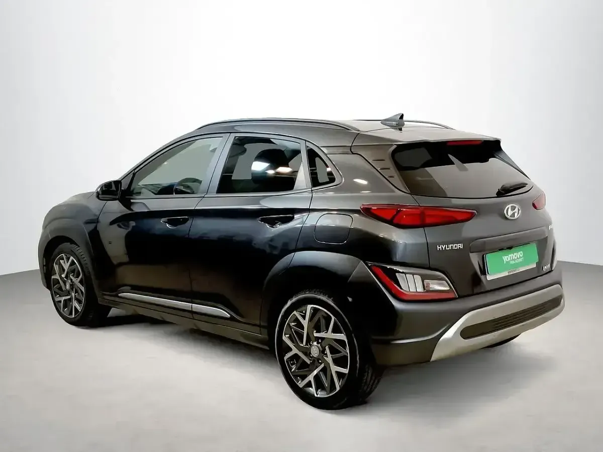 Usado Hyundai Kona Style 141 CV (103 kW) 2022 Gris SUV