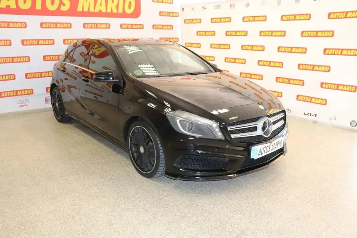 Usado Mercedes A220 AMG 170 CV (125 kW) 2013 Negro Utilitario