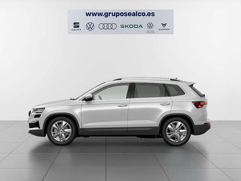 Usado Skoda Karoq Selection 150 CV (110 kW) 2025 Blanco SUV