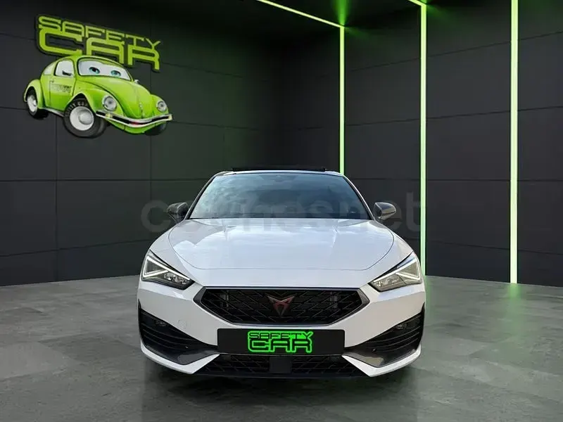 Usado Cupra Leon 150 CV (110 kW) 2023 Blanco Berlina