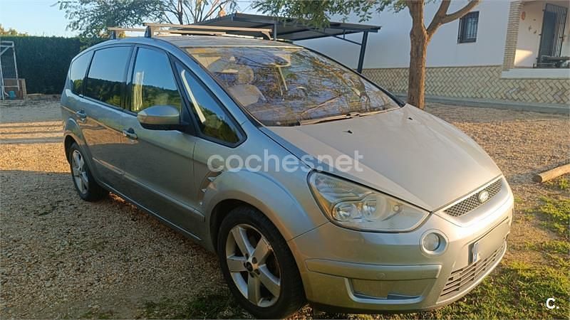 Usado Ford S-MAX Titanium 140 CV (102 kW) 2008 Gris / plata Monovolumen