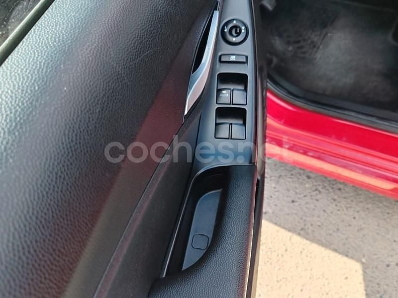 Usado Hyundai ix20 Sport 115 CV (84 kW) 2013 Rojo Utilitario