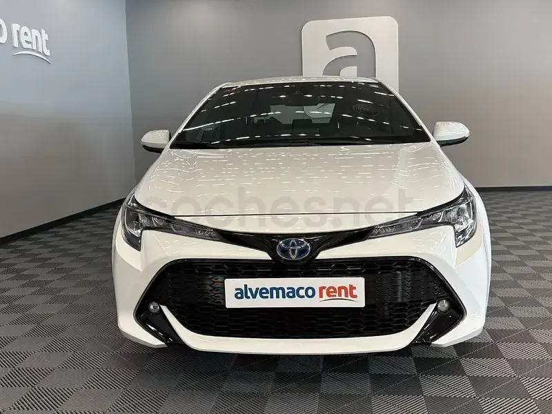 Usado Toyota Corolla Active 122 CV (89 kW) 2021 Blanco Berlina