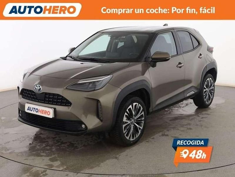 Usado Toyota Yaris Cross Style 120 CV (88 kW) 2022 Verde SUV