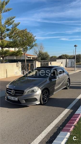 Usado Mercedes A200 AMG line 136 CV (100 kW) 2013 Gris / plata Berlina