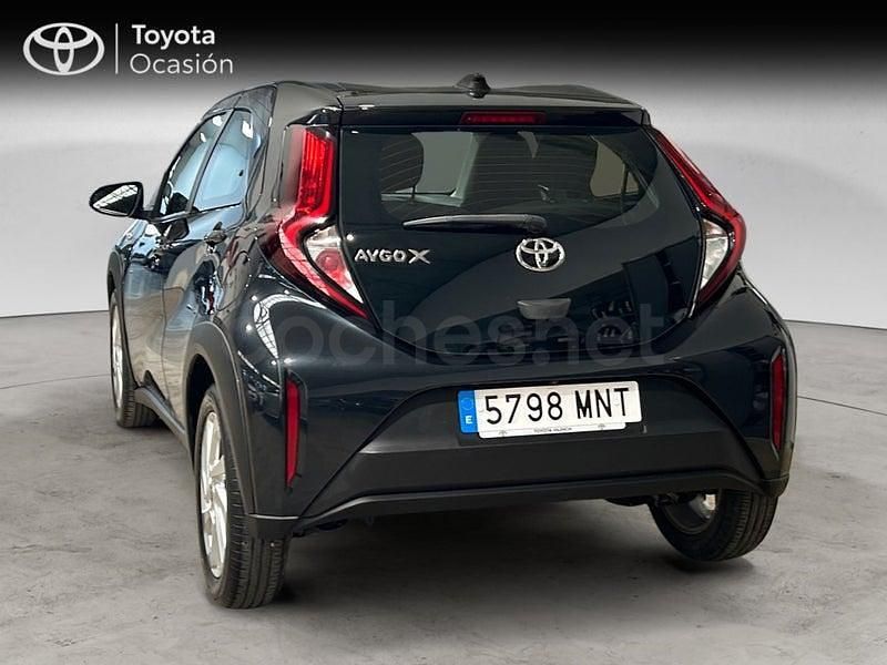 Usado Toyota Aygo X Play 72 CV (52 kW) 2024 Negro SUV