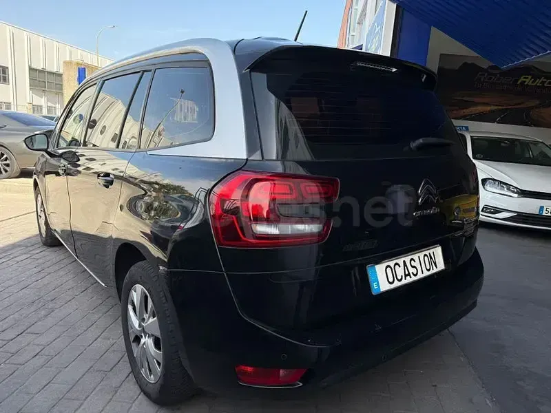 Usado Citroën C4 SpaceTourer Shine 130 CV (95 kW) 2020 Negro Monovolumen