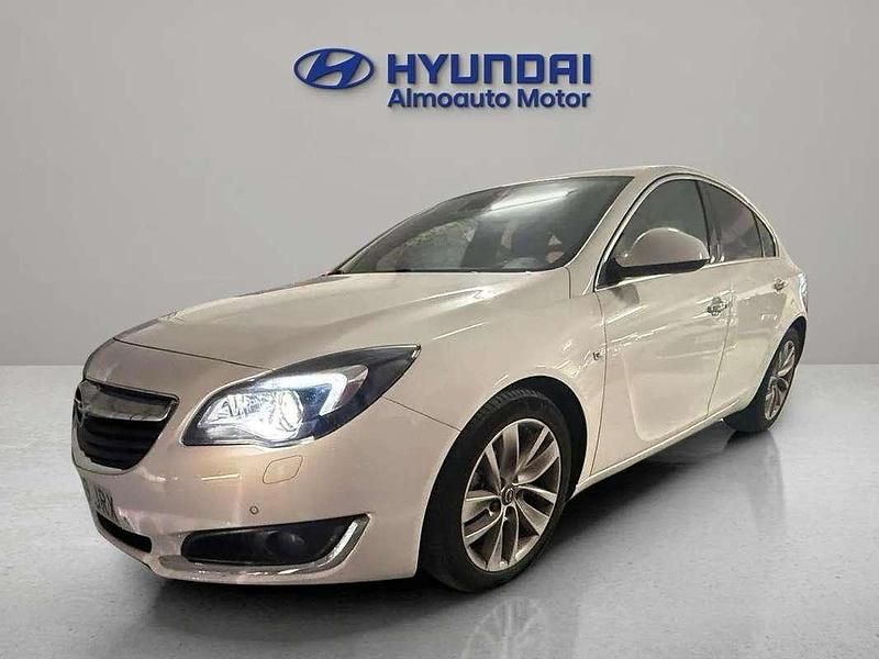 Usado Opel Insignia Excellence 136 CV (100 kW) 2016 Blanco Familiar
