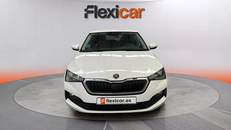 Usado Skoda Scala Style 116 CV (85 kW) 2020 Blanco Utilitario