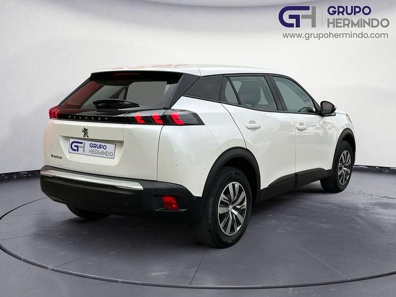 Usado Peugeot 2008 Active 100 kW (136 CV) 2022 Blanco SUV