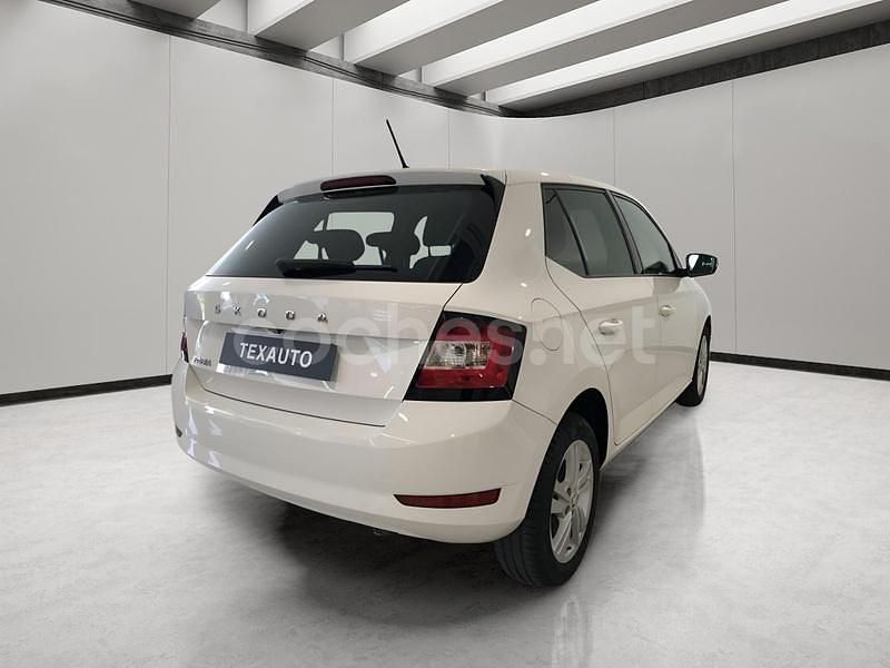 Usado Skoda Fabia Ambition 110 CV (80 kW) 2020 Blanco Utilitario