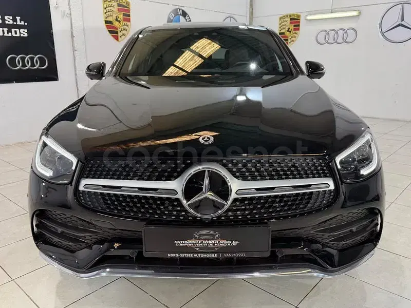 Usado Mercedes GLC300e 320 CV (235 kW) 2021 Negro SUV